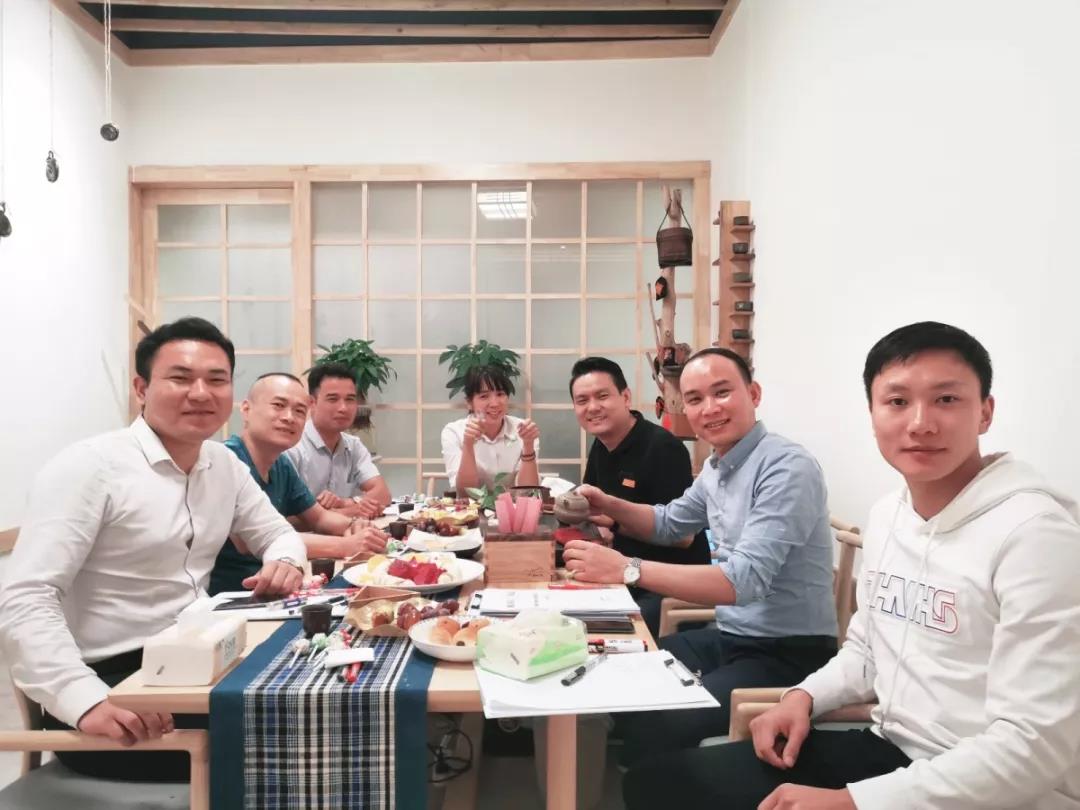 工程、材料中心管理層&ldquo;裸心會(huì)&rdquo;丨茶短情長，一場(chǎng)來自心靈的對(duì)話！